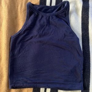 Cropped navy blue tank top